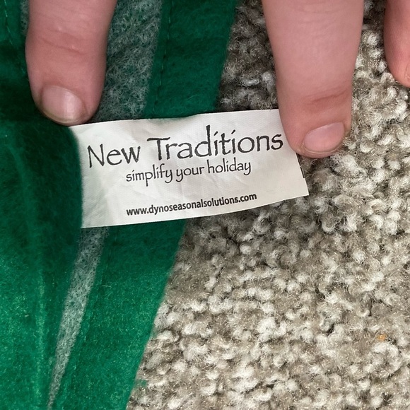 Green Christmas Tree Skirt with Red Trim - Picture 3 of 4